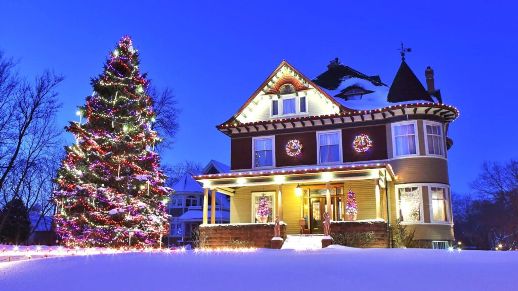 Best Christmas towns in the USA
